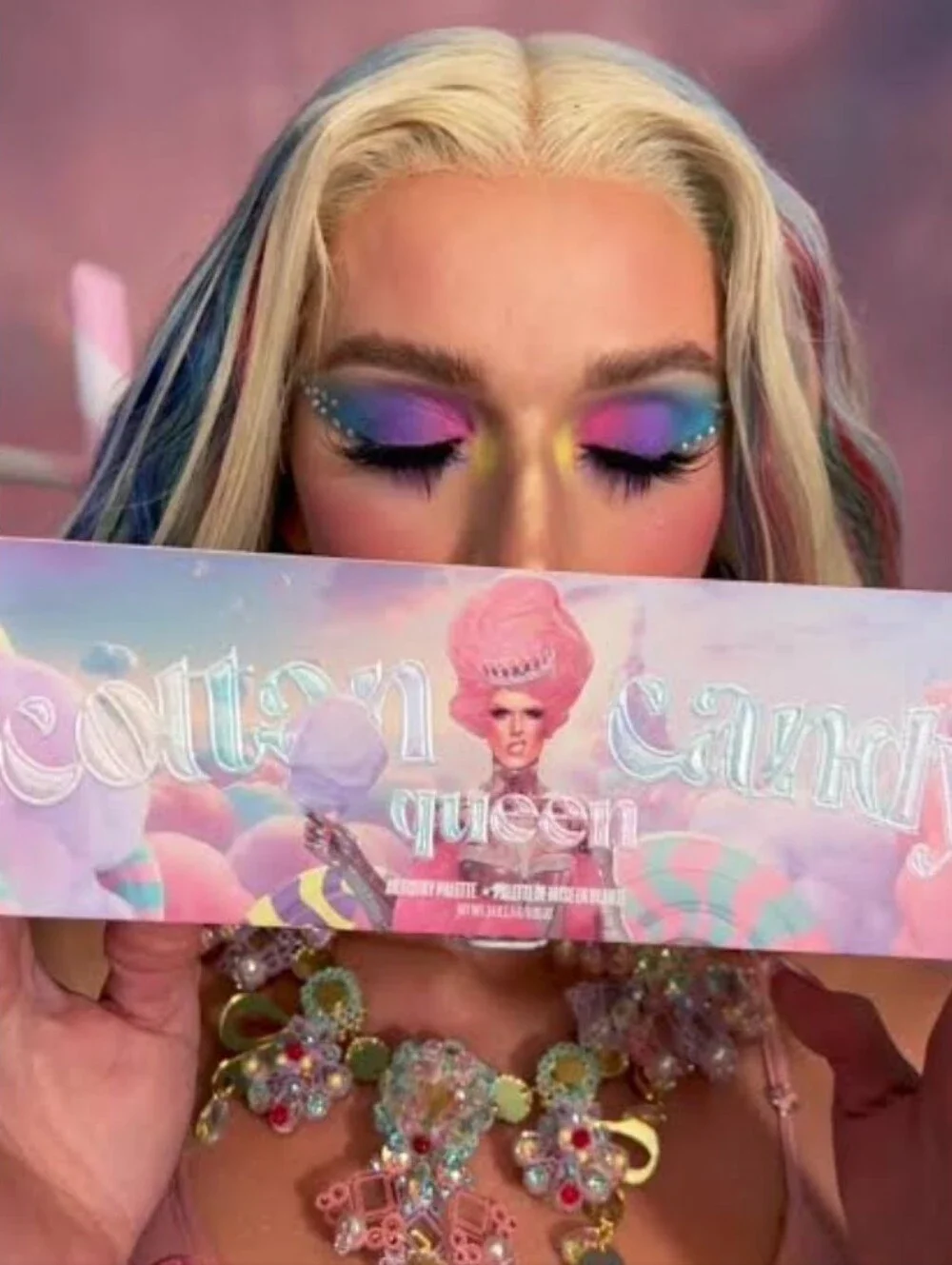 Cotton Candy Queen Eyeshadow Palette